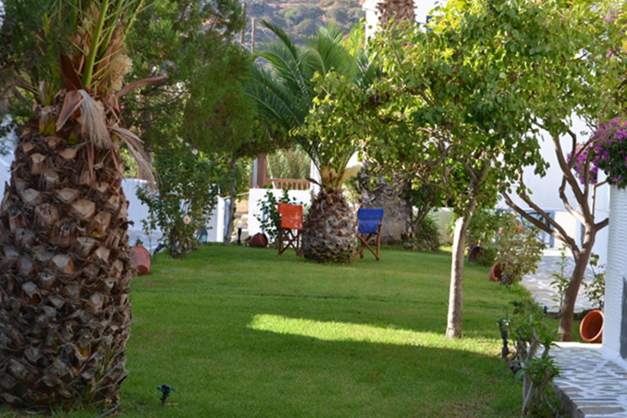 Maistrali Studios Batsíon Exterior foto
